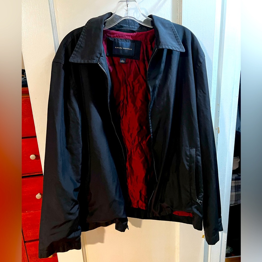 Men’s black jacket